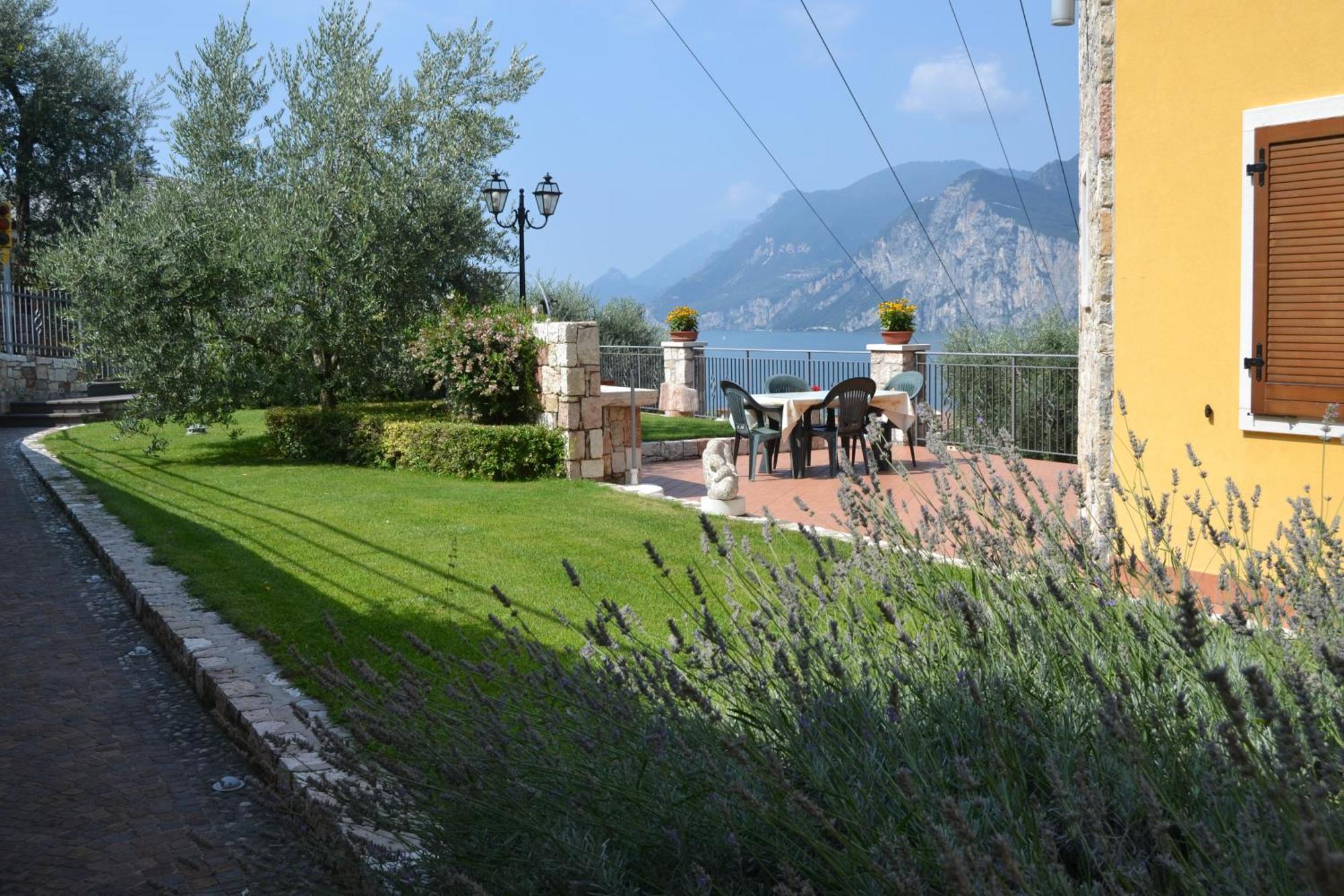 Appartamenti La Perla Malcesine Eksteriør bilde